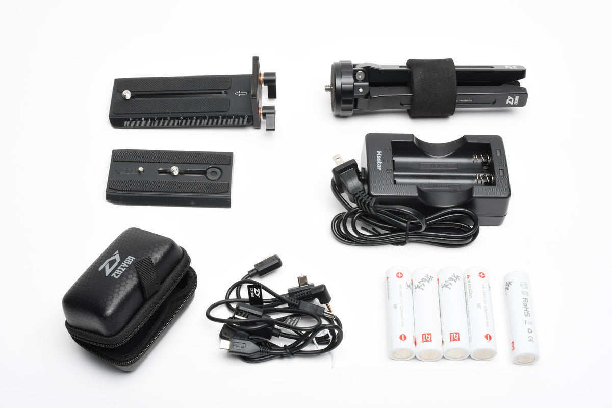 Zhiyun Crane 2 Servo 3-Axis Camera Stabilizer, complete bundle, case, 5Batts++