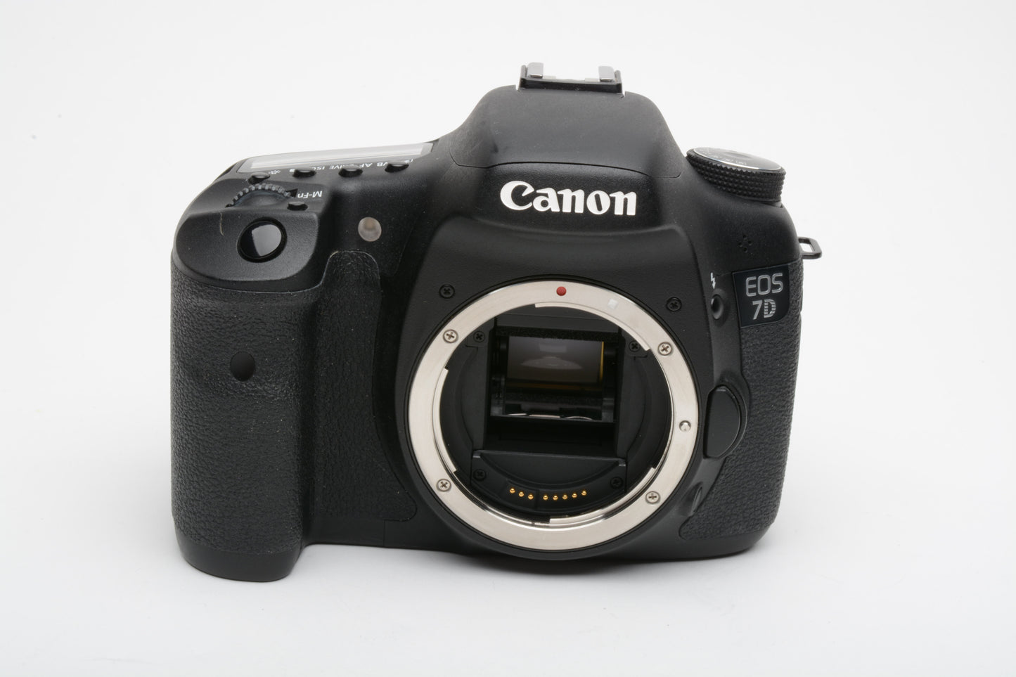 Canon EOS 7D 18MP DSLR body, batt, charger, Only 5556 Acts!! Clean