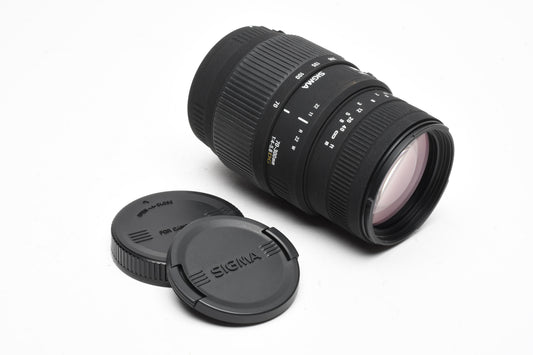 Sigma DG AF 70-300mm f4-5.6 Macro Tele Zoom Canon EF, Caps, Good!