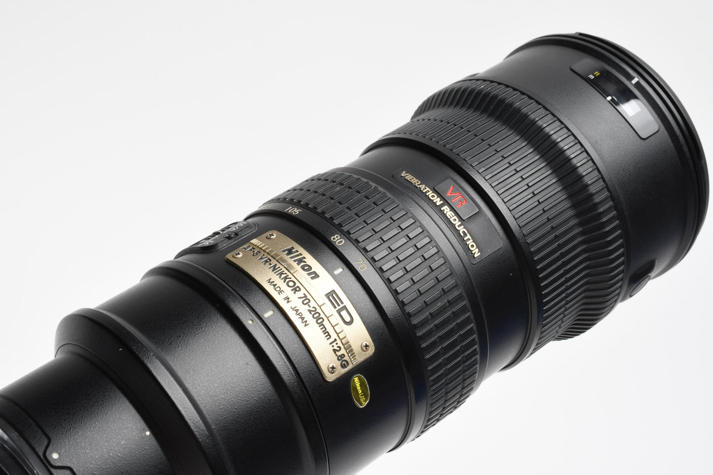Nikon AF-S VR Nikkor 70-200mm f2.8G ED VR zoom, hood, case, UV, Great!
