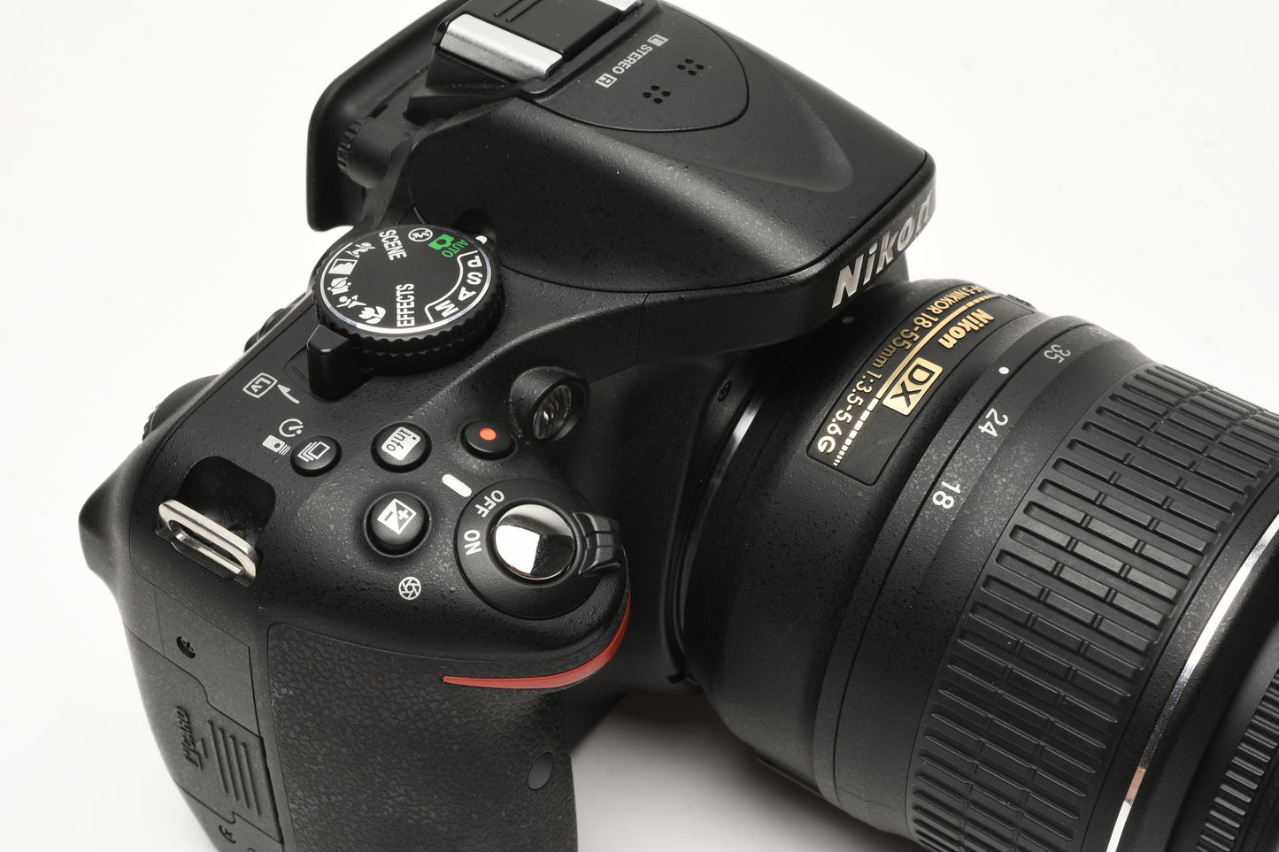 Nikon D5200 w/18-55mm F3.5-5.6G VR, batt+charger+strap+cap, Only 3448 Acts