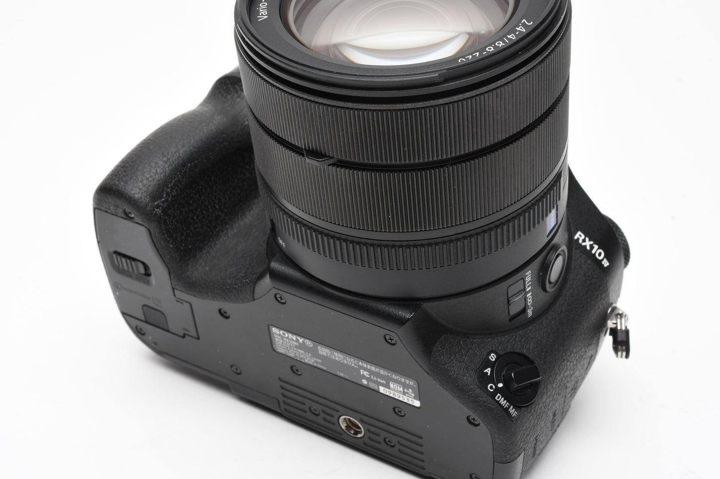 Sony RX10 IV Cybershot digital camera, Mint-, Boxed, USA (2 Batts)