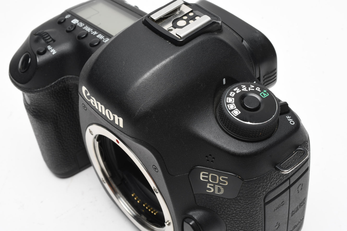 Canon EOS 5D Mark III 22.3MP DSLR body, 2X batts, charger, Only 16K Acts!