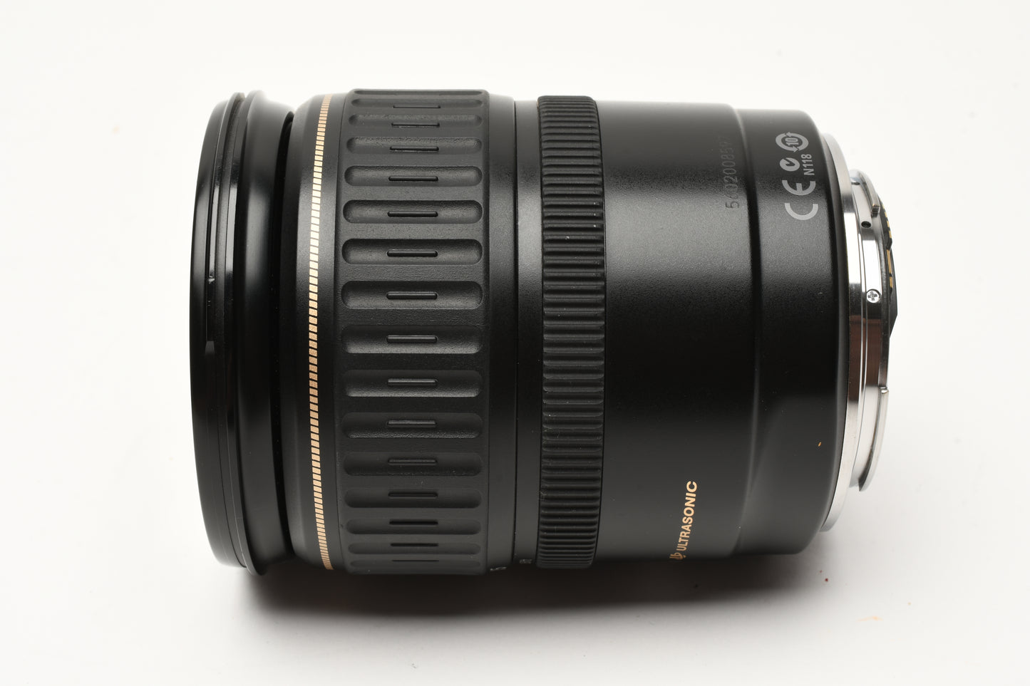 Canon EF 28-135mm f3.5-5.6 IS USM zoom lens, caps, Versatile zoom