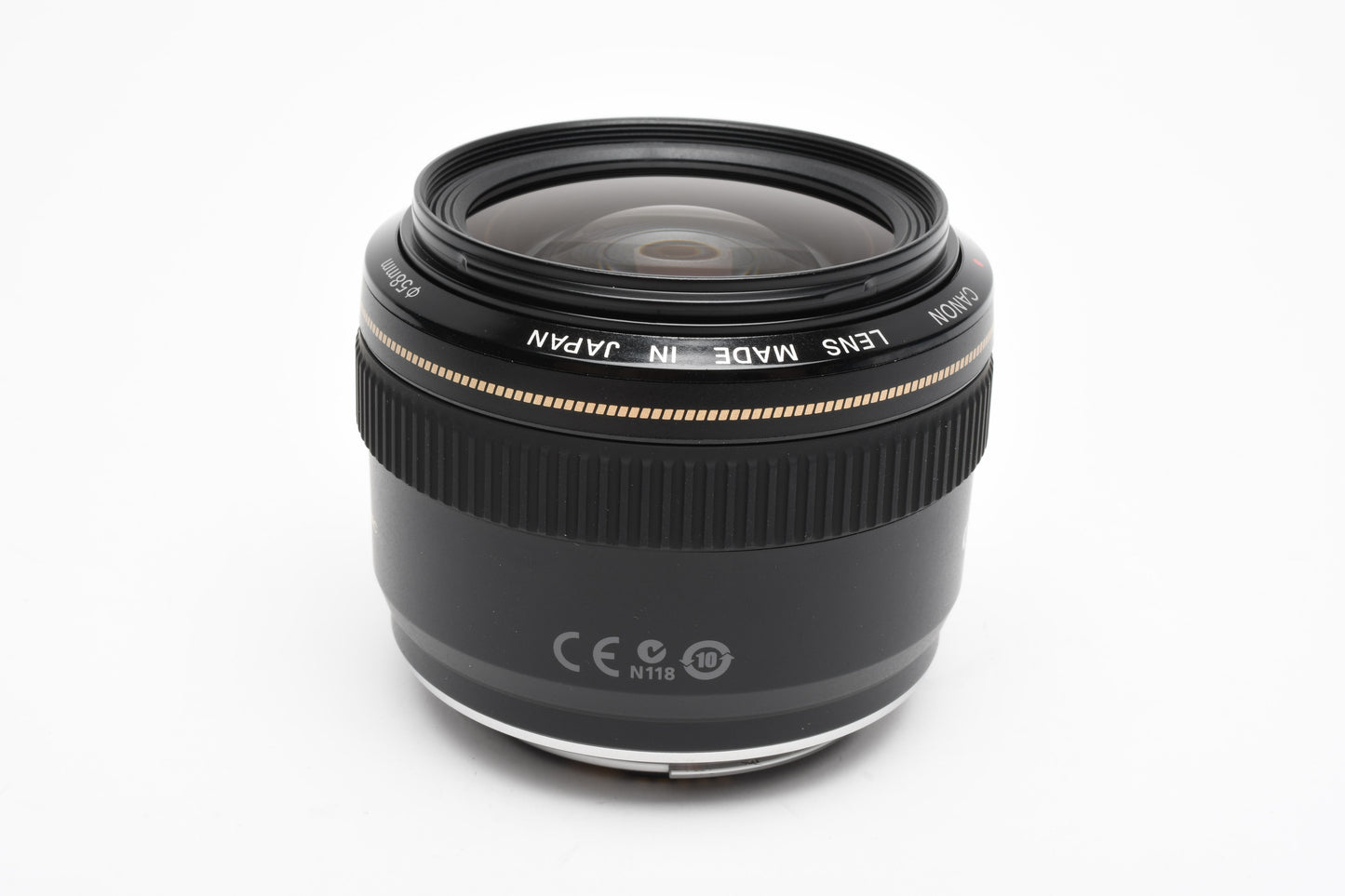 Canon EF 28mm f1.8 USM Wide lens, UV, caps, Mint-, Nice!!