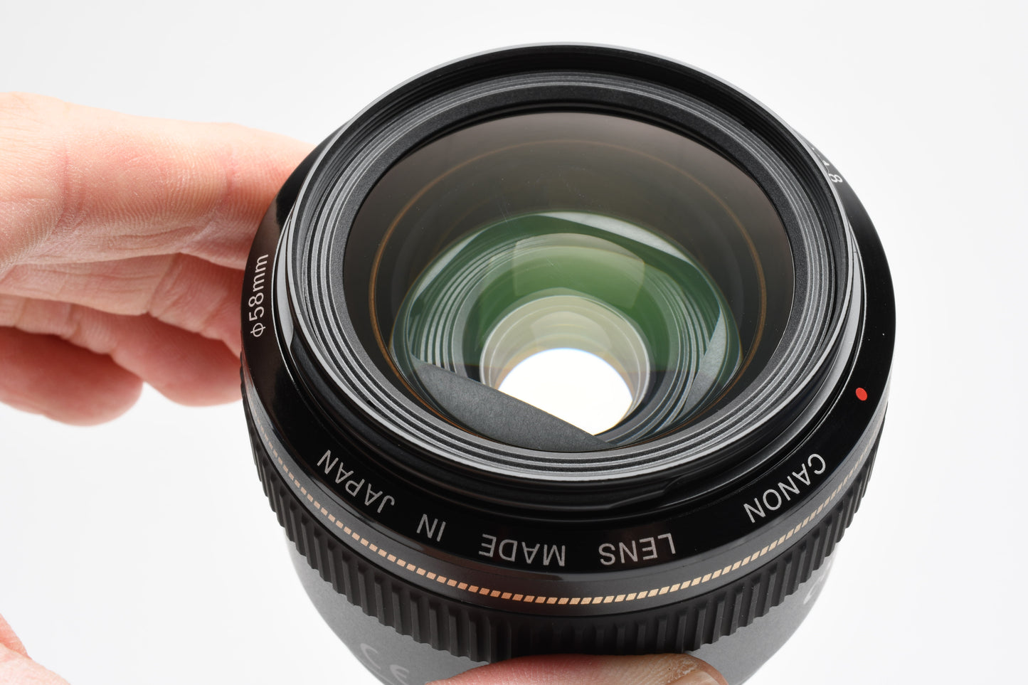 Canon EF 28mm f1.8 USM Wide lens, UV, caps, Mint-, Nice!!