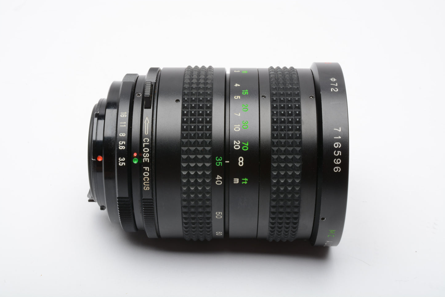 Magnum CCT 35-100mm f3.5-4.3 zoom lens, caps + UV filter, smooth, PK Mount