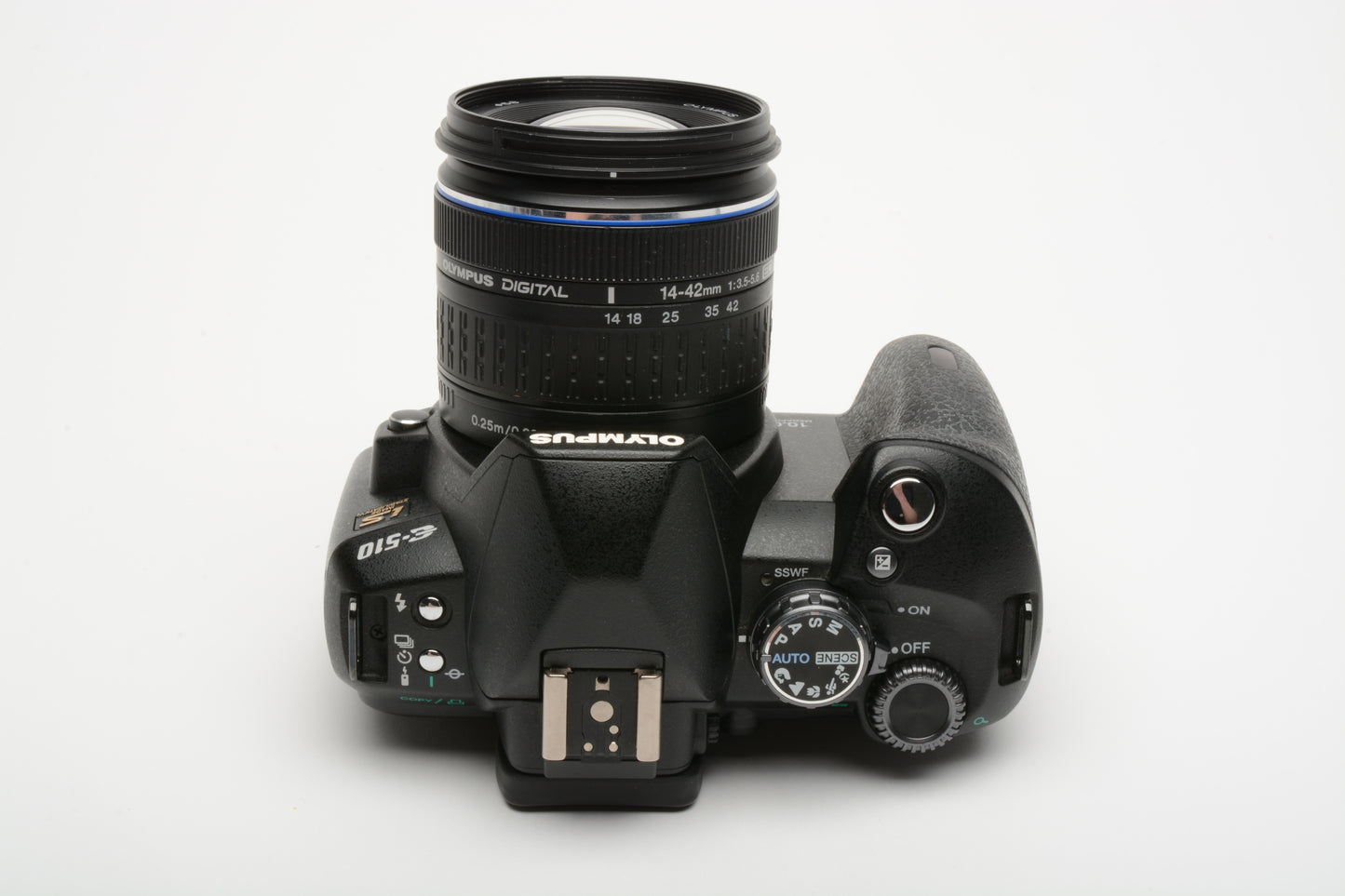 Olympus E-510 IS DSLR w/14-42mm f3.5-5.6 ED, 11k Acts, nice!