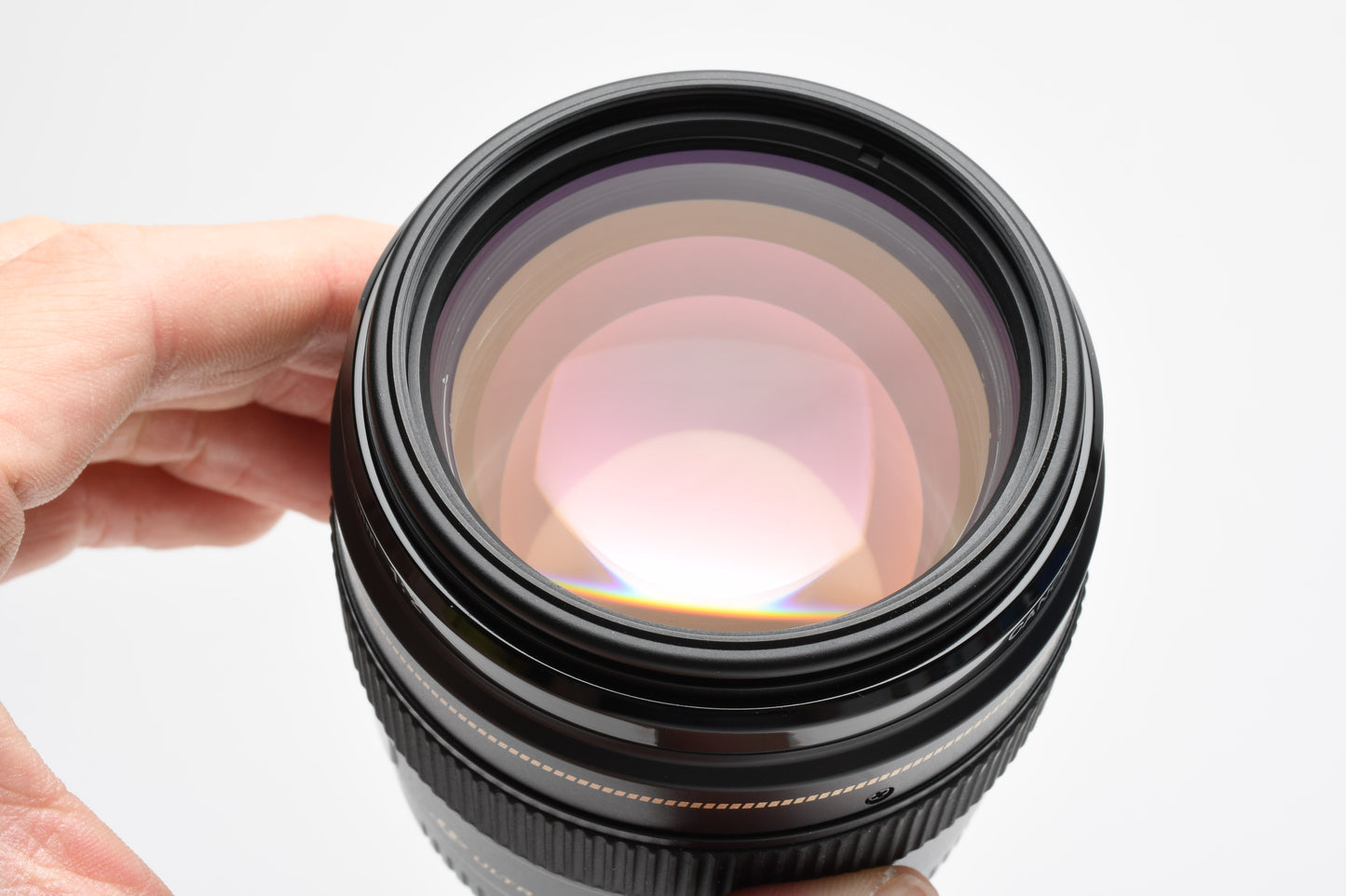 Canon EF 100mm f2 USM Portrait lens, UV, caps, Mint-, Nice!!