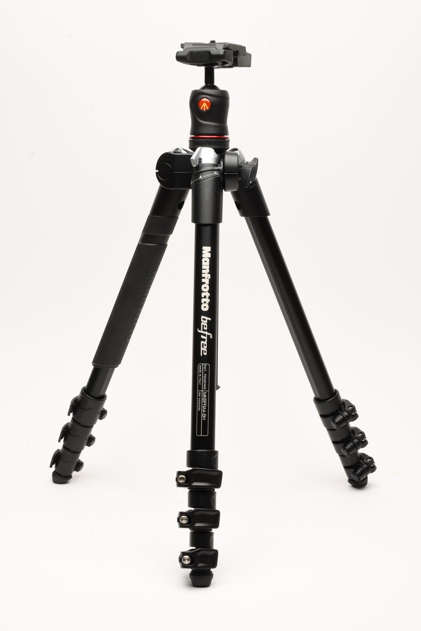Manfrotto MKBFRA4-BH Compact tripod, head and QR Plate + Case, Great!