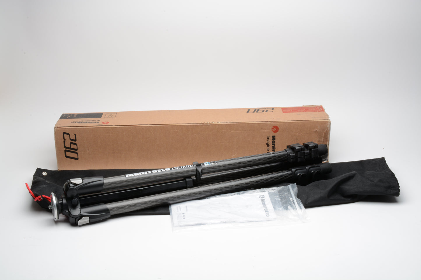 Manfrotto MT290XTC3US 290 Xtra Carbon Fiber Tripod legs only, boxed, very clean