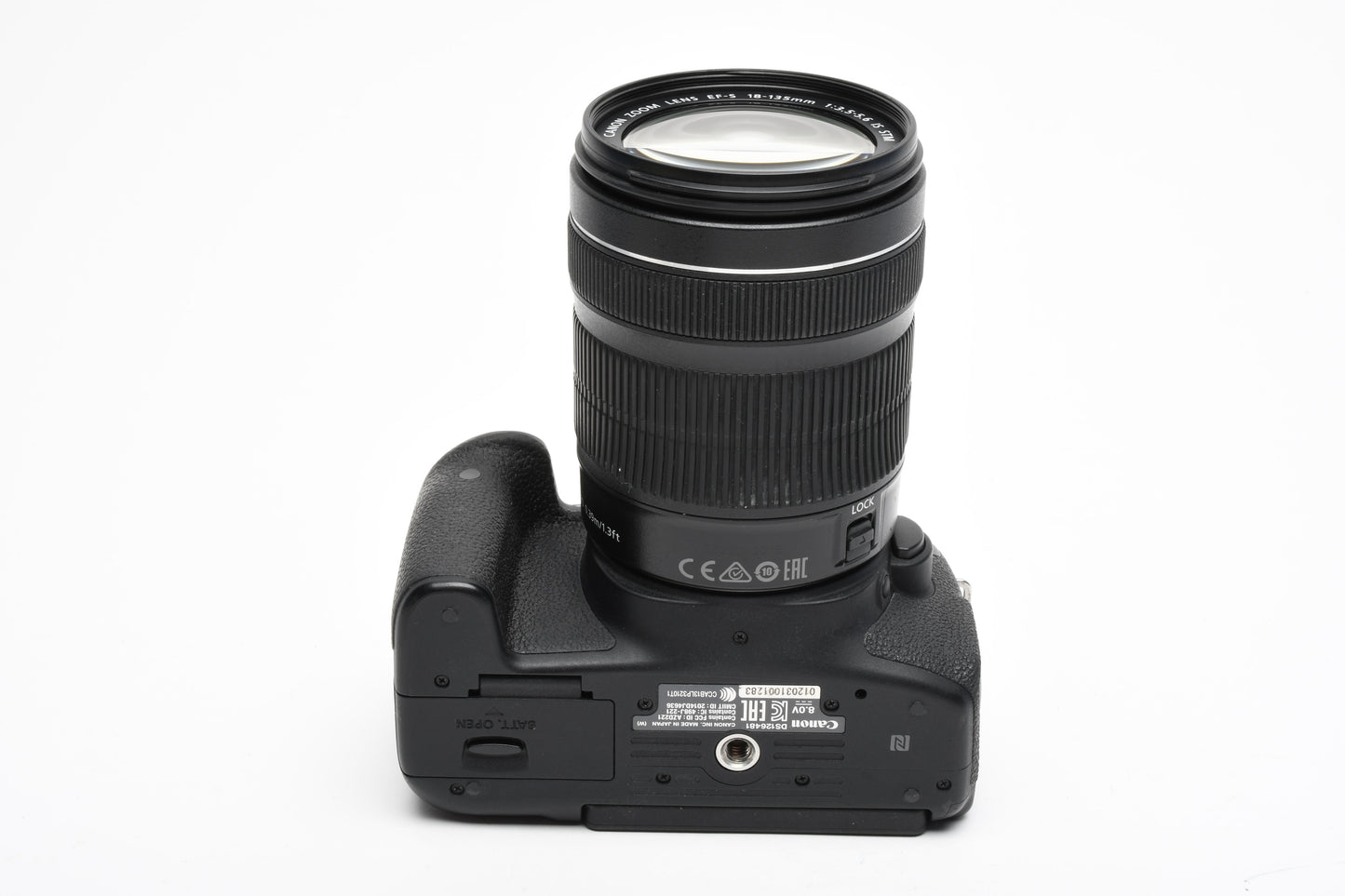 Canon T6s DSLR body w/18-135mm f3.5-5.6 IS STM bundle, Clean, Boxed