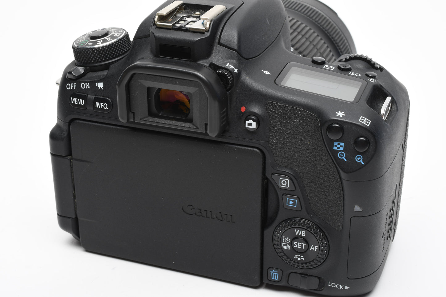 Canon T6s DSLR body w/18-135mm f3.5-5.6 IS STM bundle, Clean, Boxed