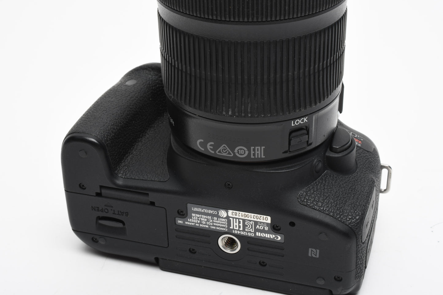 Canon T6s DSLR body w/18-135mm f3.5-5.6 IS STM bundle, Clean, Boxed
