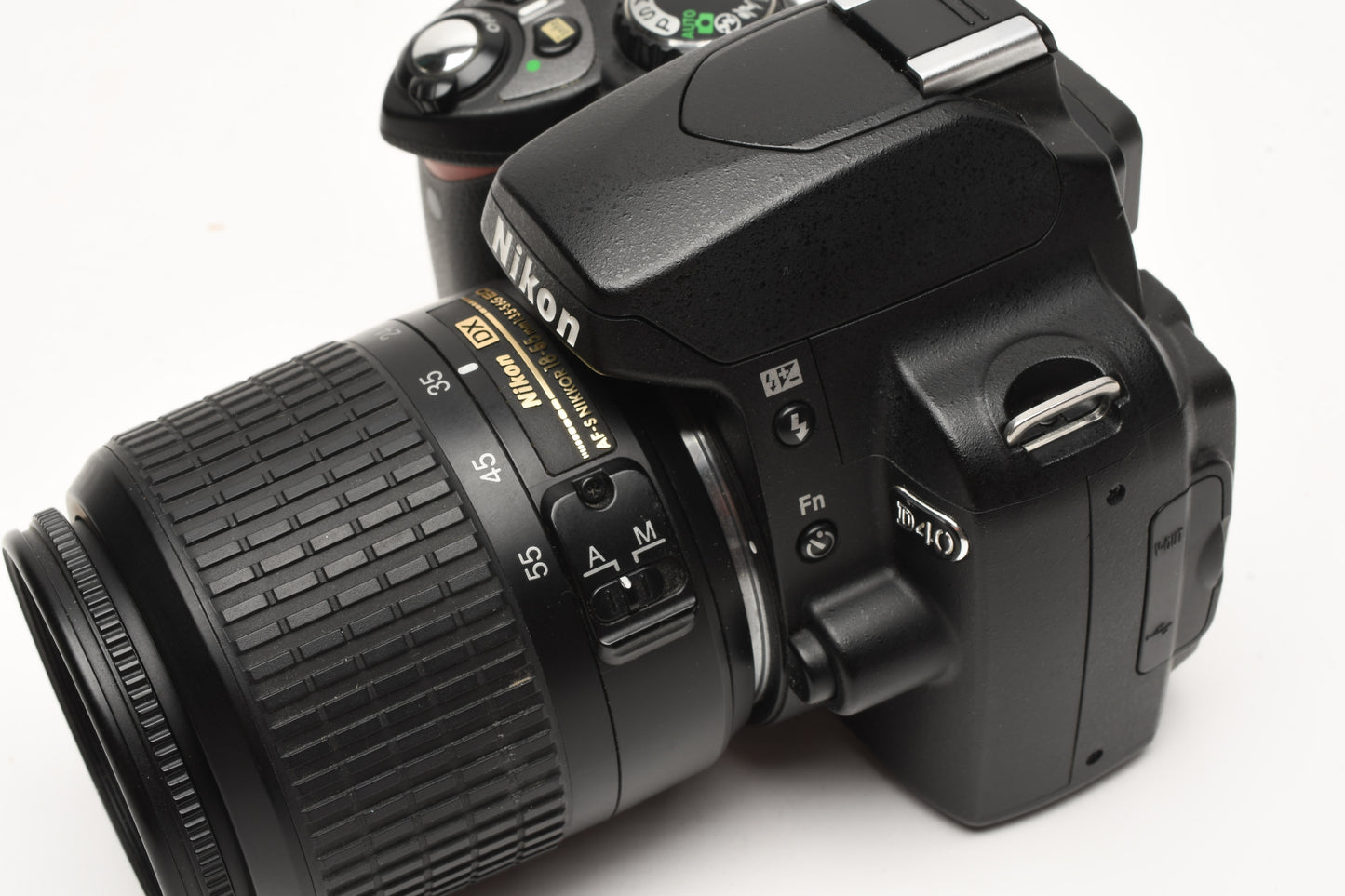 Nikon D40 DSLR body w/Nikkor 18-55mm f3.5-5.6G ED, Book, Nice!