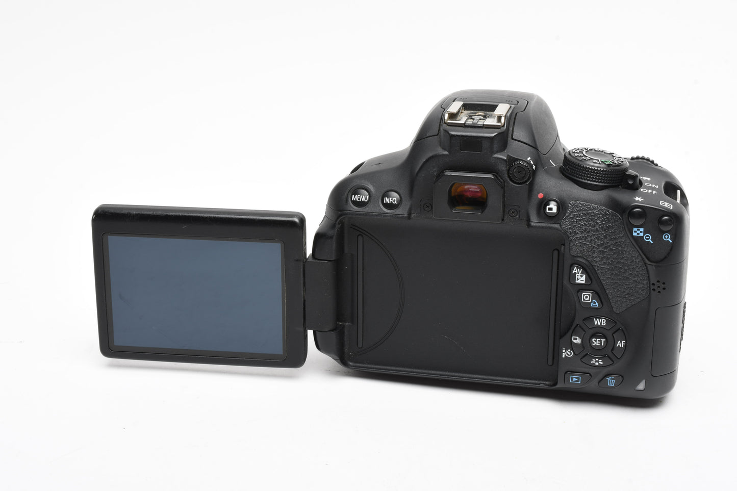 Canon EOS Rebel T5i DSLR w/18-55mm f3.5-5.6 IS II zoom, 48K Acts