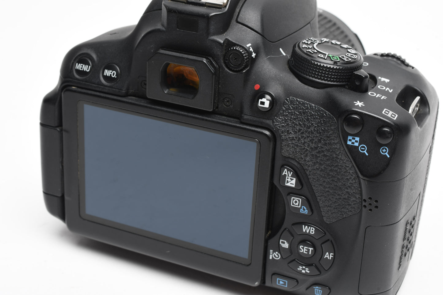 Canon EOS Rebel T5i DSLR w/18-55mm f3.5-5.6 IS II zoom, 48K Acts