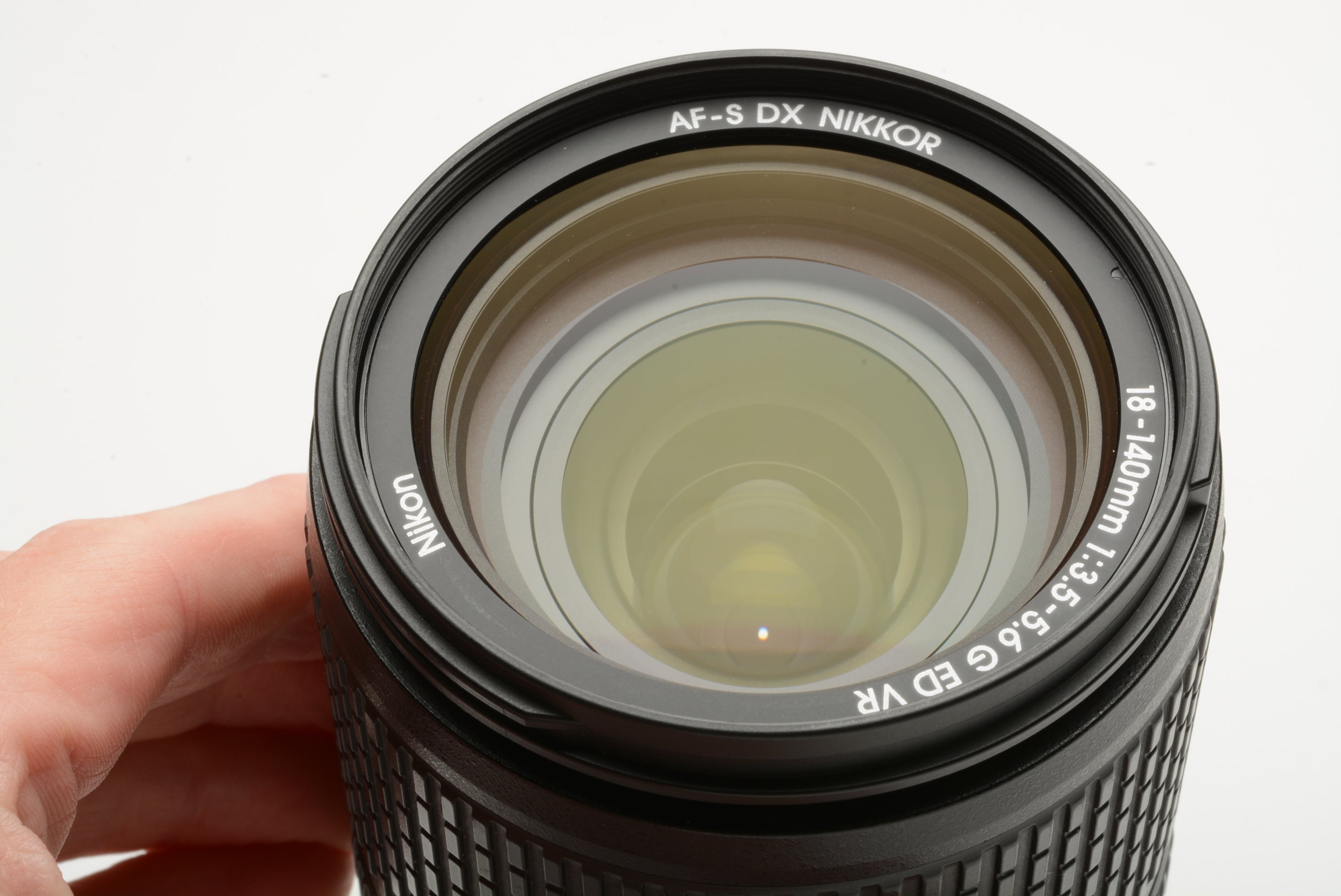 Nikon Nikkor AF-S DX 18-140mm f/3.5-5.6 G ED VR Lens w/Caps, UV