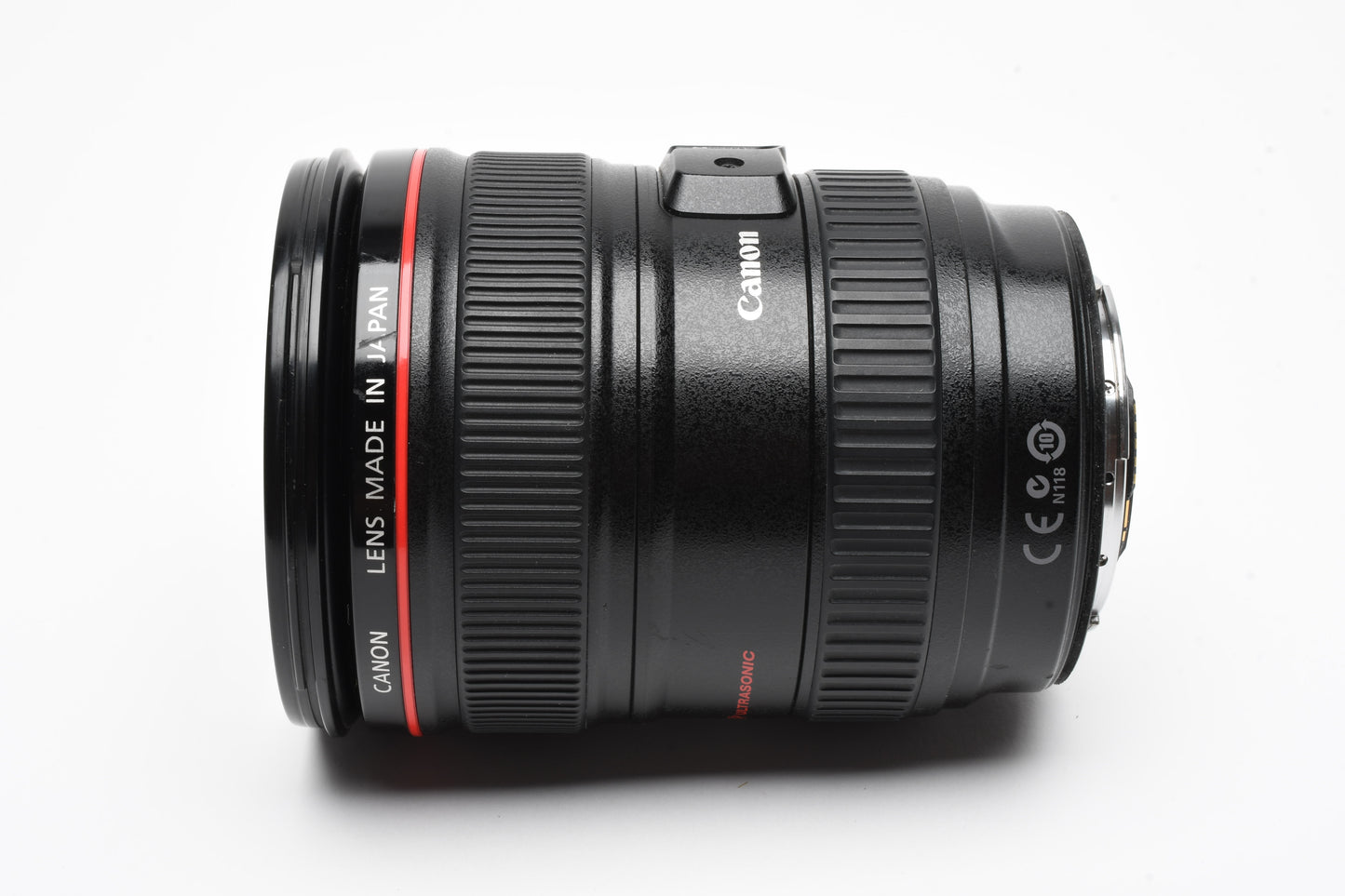 Canon EF 24-105mm f4L IS USM zoom lens, caps, tested, Great!