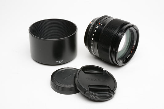 Fujinon Fujifilm Asph. Super EBC 56mm f1.2 R De-clicked lens, Hood, sharp!