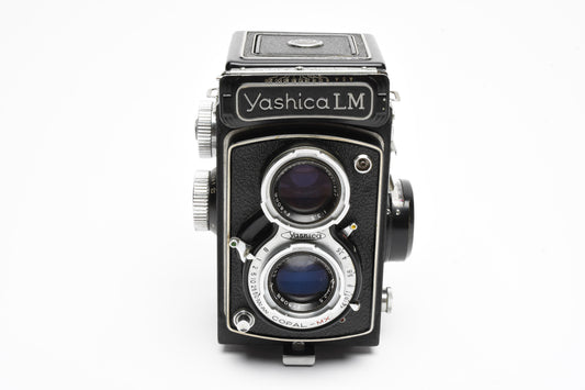 Yashica LM TLR 120 6x6cm camera w/Yashikor 80mm f3.5 lens, No meter