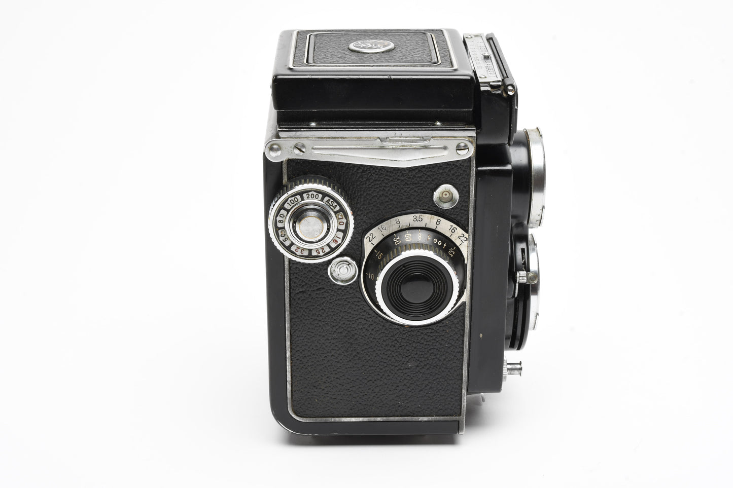 Yashica LM TLR 120 6x6cm camera w/Yashikor 80mm f3.5 lens, No meter