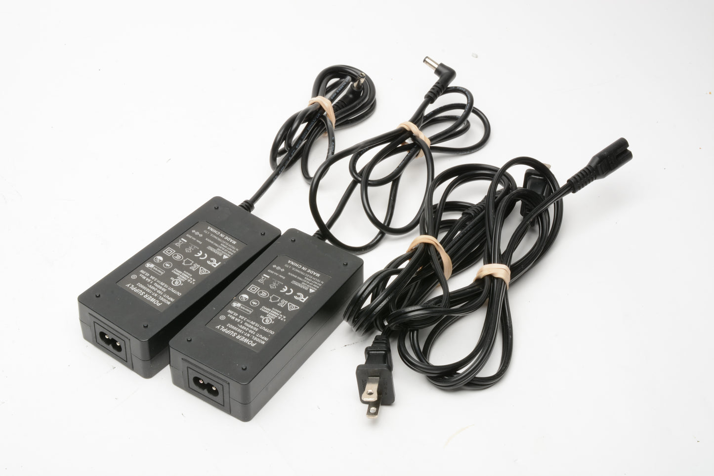 2X Neewer NL660D LED Light Kit w/2X Upgraded stands, batts, AC, Nice!