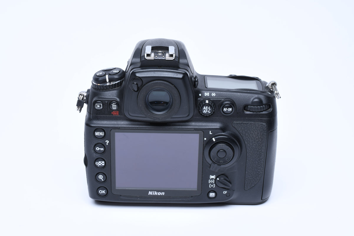 Nikon D700 DSLR Body, 2Batts, Charger, Only 10,871 Acts!  Clean
