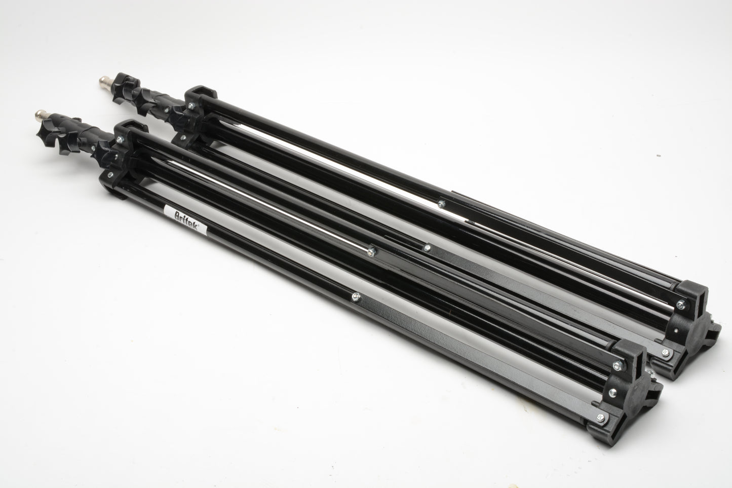 2X Neewer NL660D LED Light Kit w/2X Upgraded stands, batts, AC, Nice!