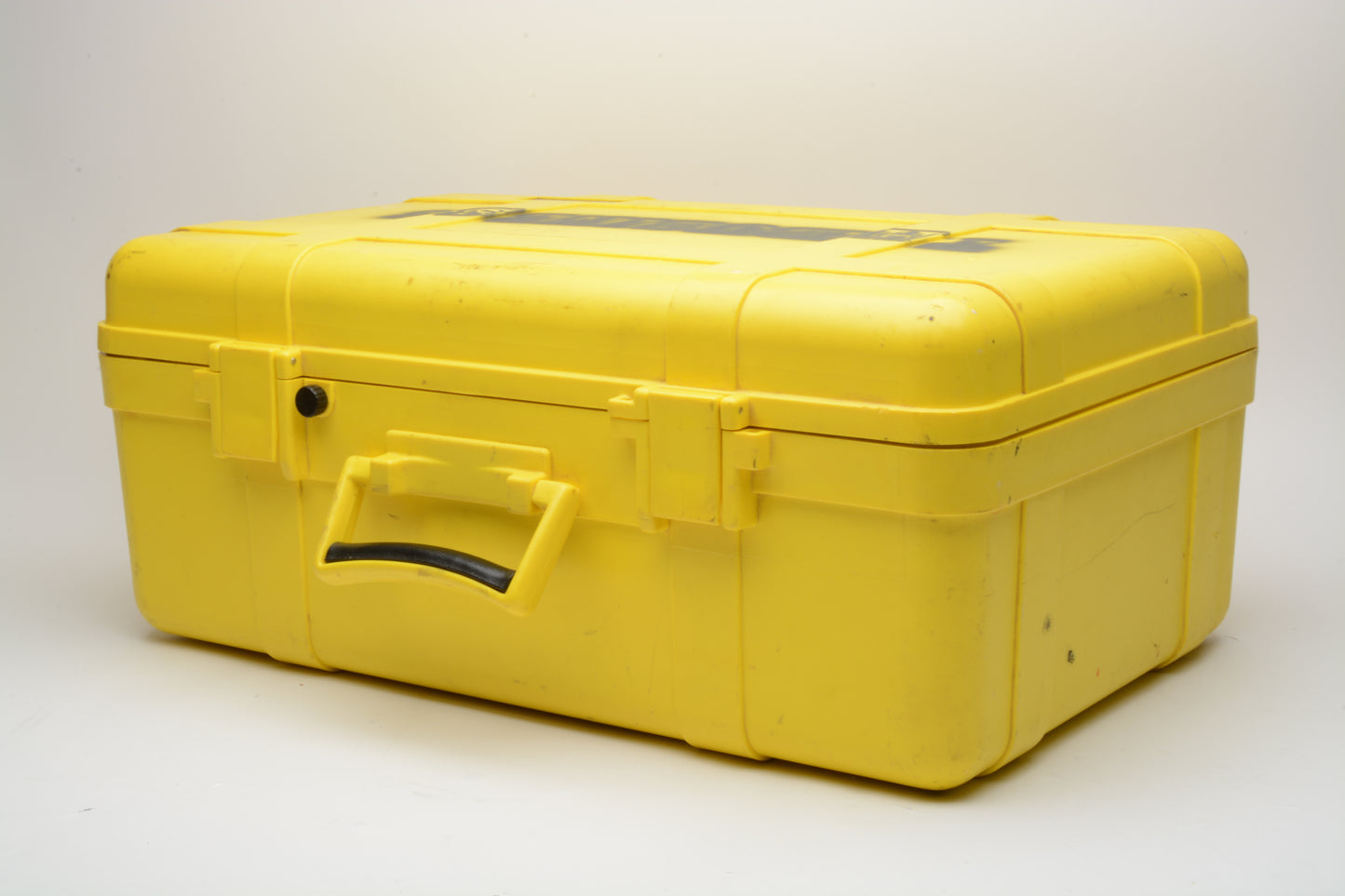 Tundra SK-821 yellow case, no foam or inserts, good condition