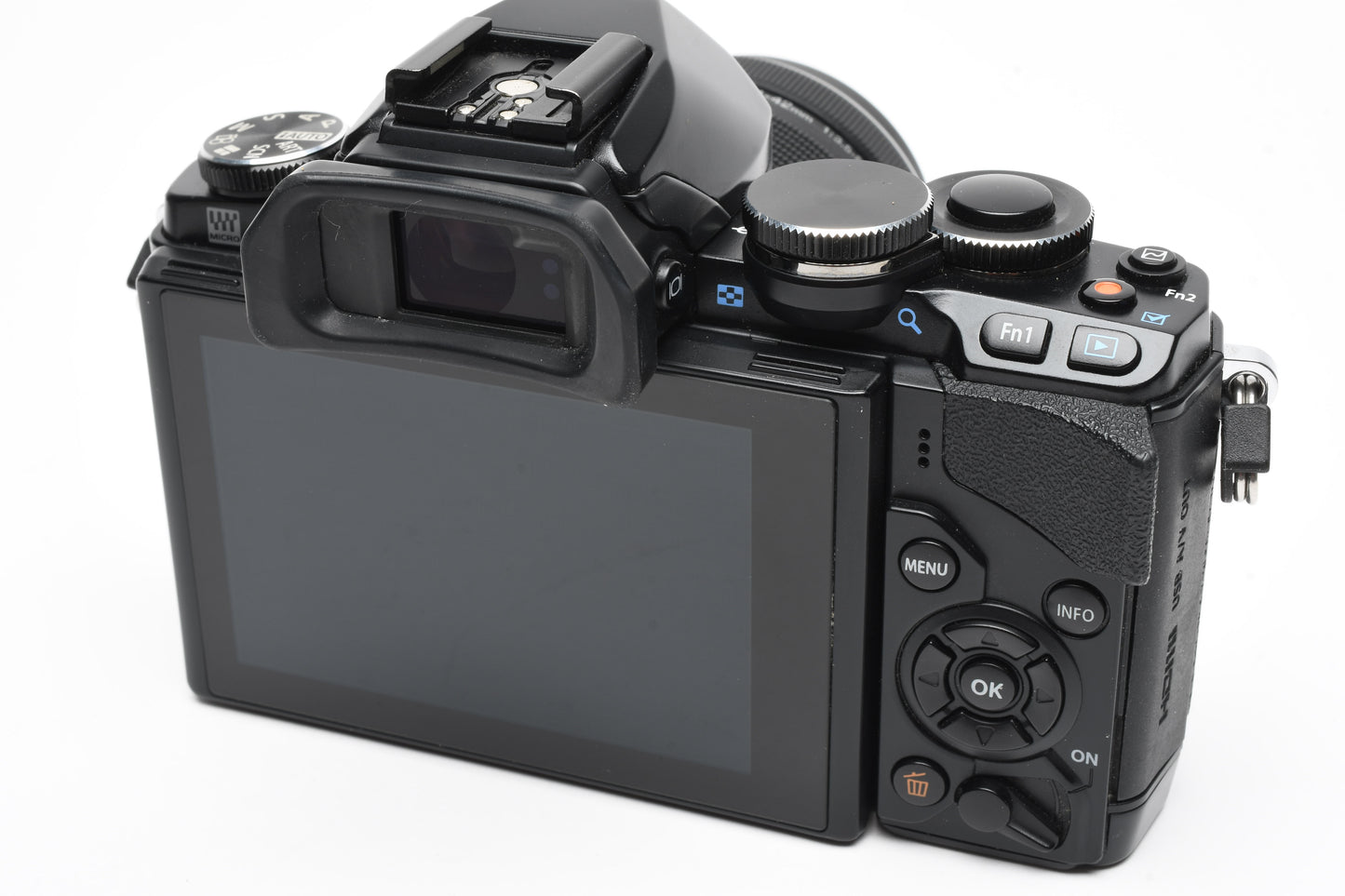 Olympus OM-D E-M10 w/14-42mm zoom, Only 3706 Caps! Nice!