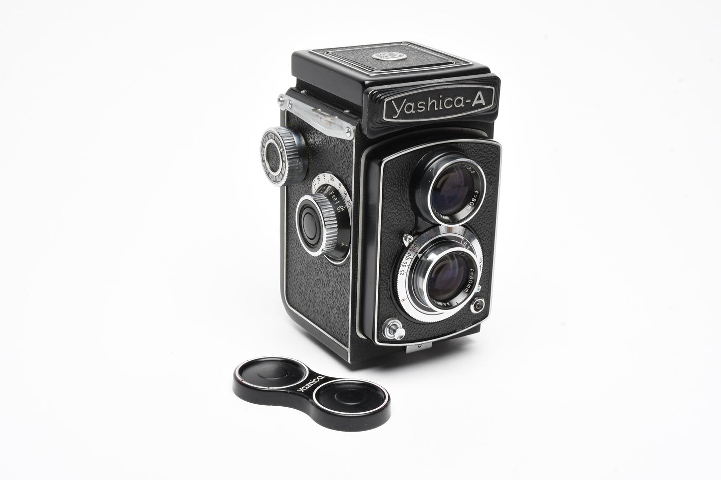 Yashica A TLR 120 6x6cm camera w/Yashimar 80mm f3.5 lens, tested