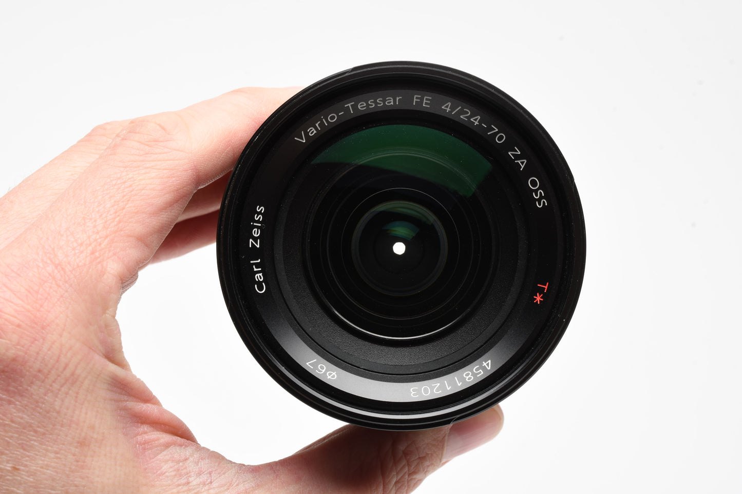 Sony Zeiss Vario Tessar FE 24-70mm f4 ZA OSS T* lens SEL2470, caps+hood+case