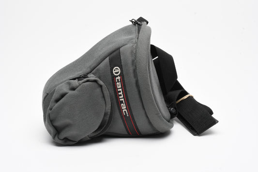 Tamrac #515 compact holster case for film or digital DSLRs, nice and clean (Gray)