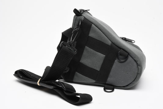 Tamrac #515 compact holster case for film or digital DSLRs, nice and clean (Gray)