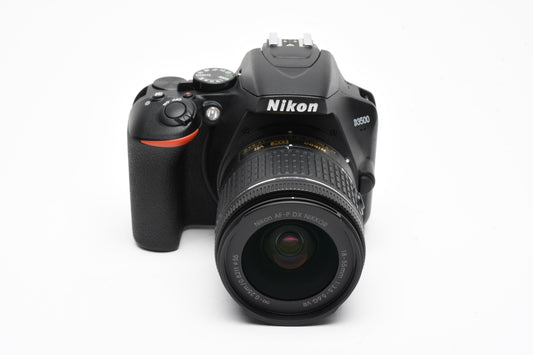 Nikon D3500 DSLR Camera w/AF-P 18-55mm f3.5-5.6 G VR zoom USA, only 1362 Acts!!