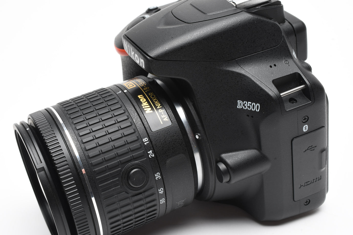 Nikon D3500 DSLR Camera w/AF-P 18-55mm f3.5-5.6 G VR zoom USA, only 1362 Acts!!