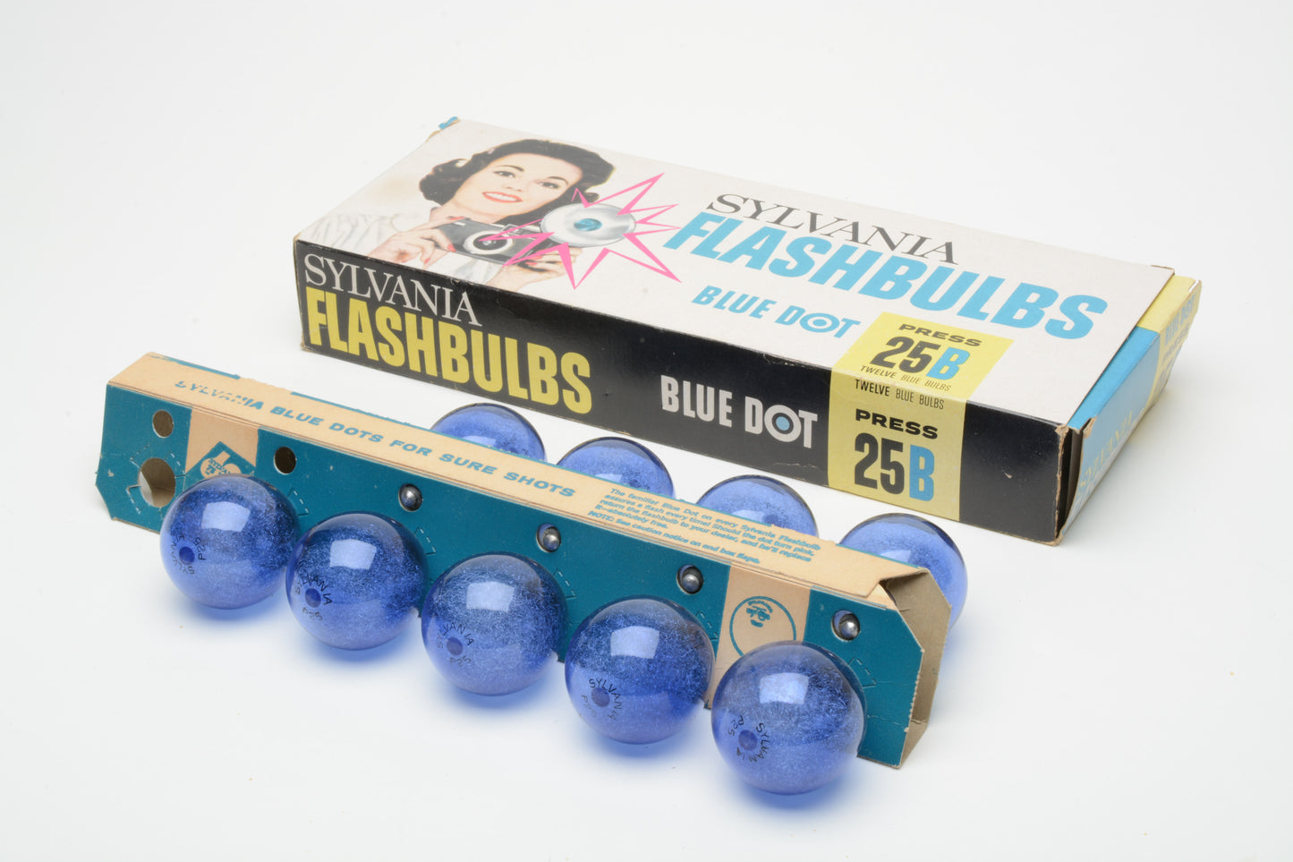 12X Sylvania 25B Blue Flashbulbs, NIB