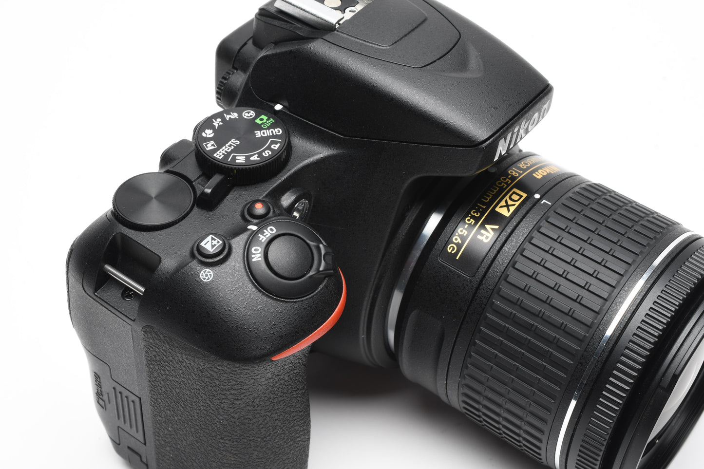 Nikon D3500 DSLR Camera w/AF-P 18-55mm f3.5-5.6 G VR zoom USA, only 1362 Acts!!