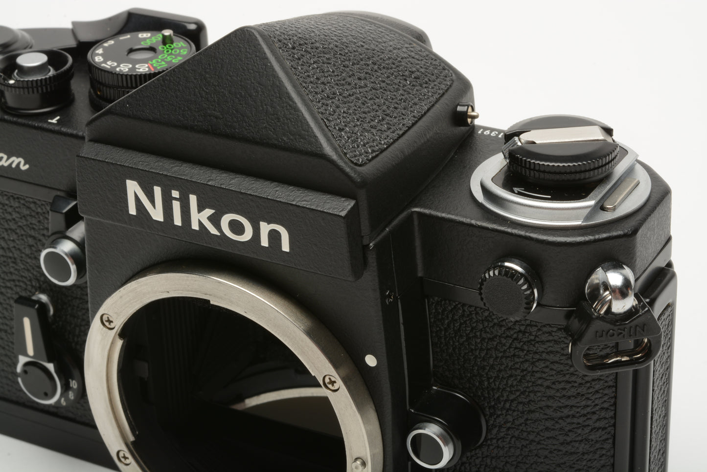 Nikon F2T Titan w/DE-1 type 4 prism, "J" screen, MINT condition, wow!!