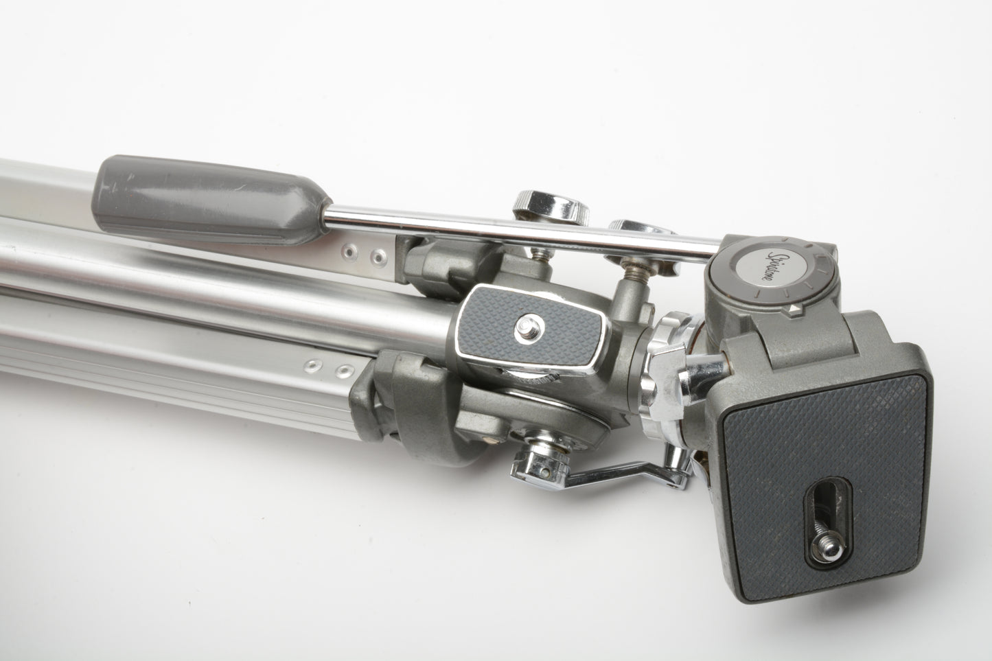 Spiratone versatile aluminum tripod w/Horizontal arm, Great design, in case