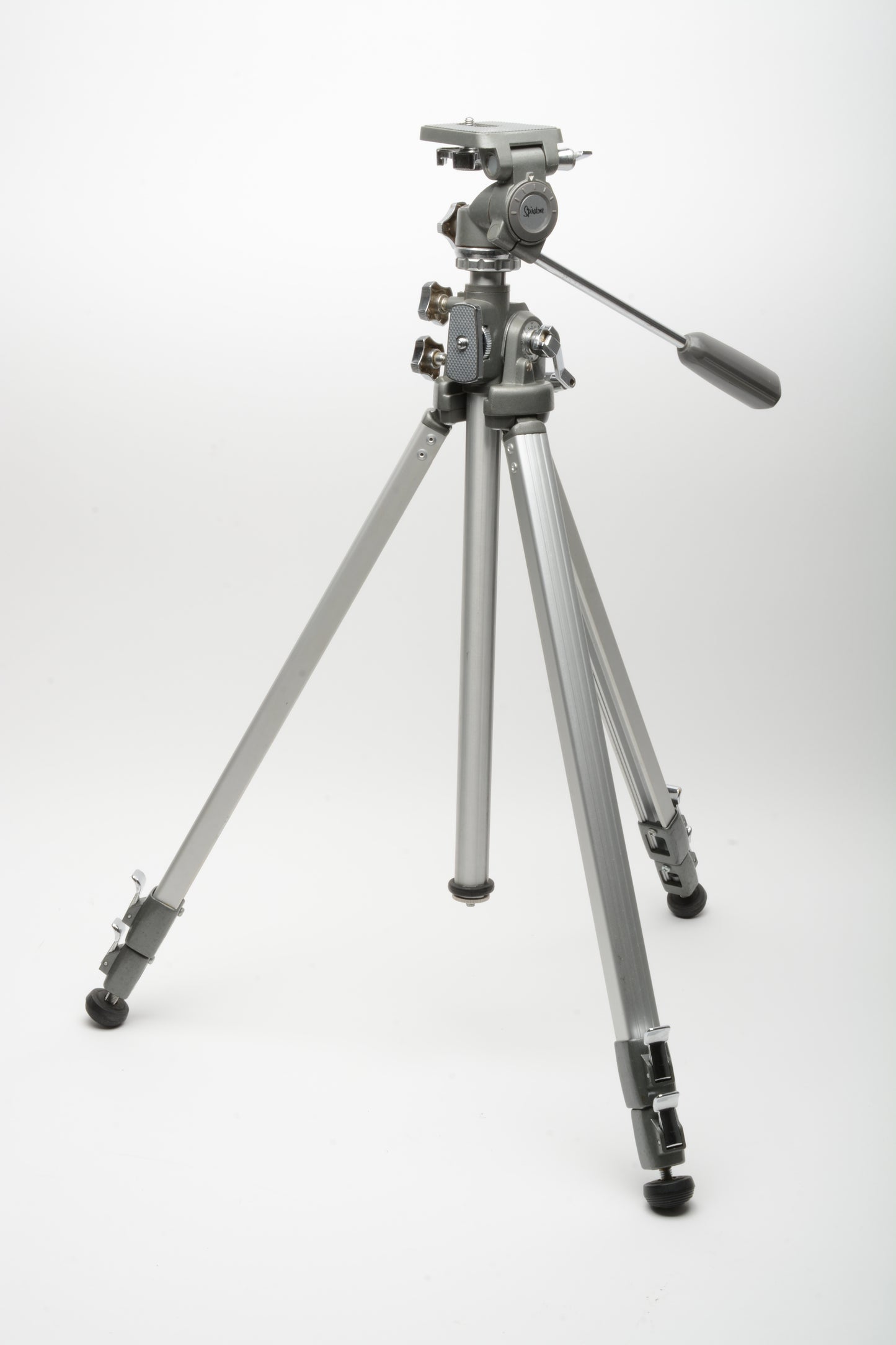 Spiratone versatile aluminum tripod w/Horizontal arm, Great design, in case