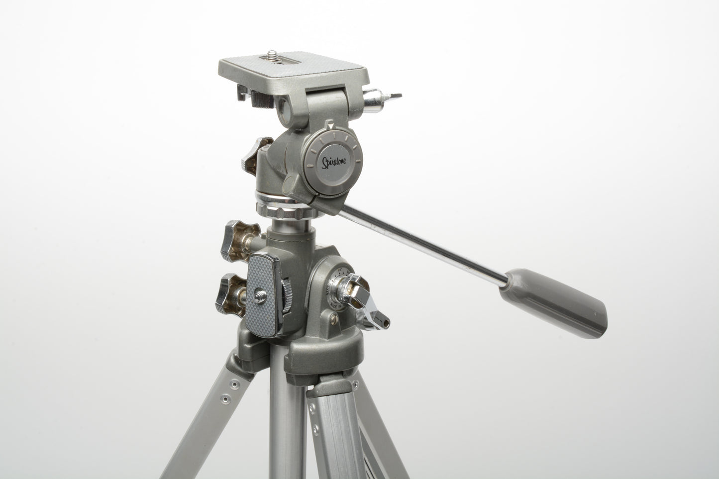Spiratone versatile aluminum tripod w/Horizontal arm, Great design, in case