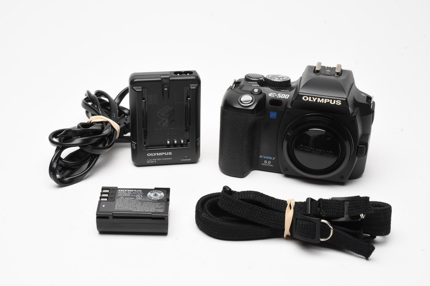 Olympus E500 DSLR body, batt+charger, clean, tested, nice + 512MB CF card