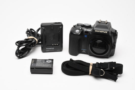 Olympus E500 DSLR body, batt+charger, clean, tested, nice + 512MB CF card