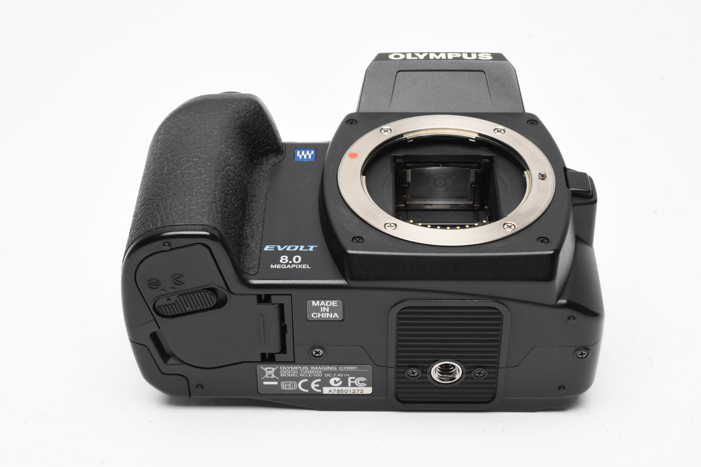 Olympus E500 DSLR body, batt+charger, clean, tested, nice + 512MB CF card