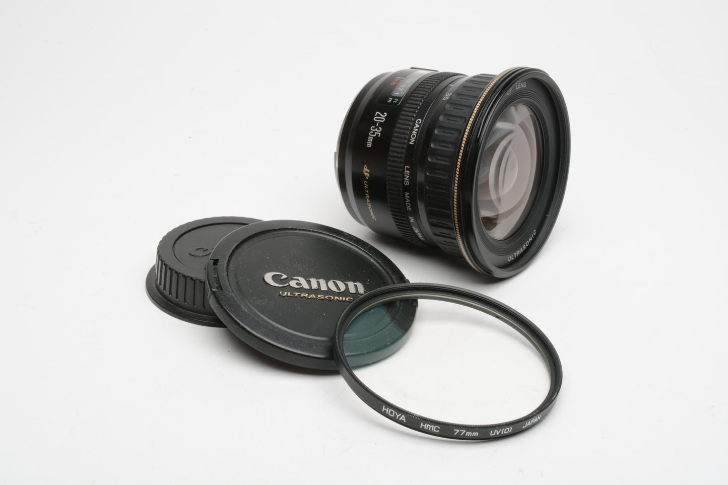 Canon EF 20-35mm f3.5-4.5 USM  compact zoom lens, caps, UV, Mint-