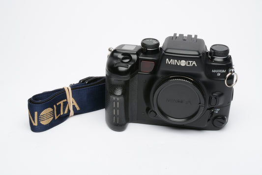 Minolta Maxxum 9 35mm SLR Body only, very clean, tested, nice!