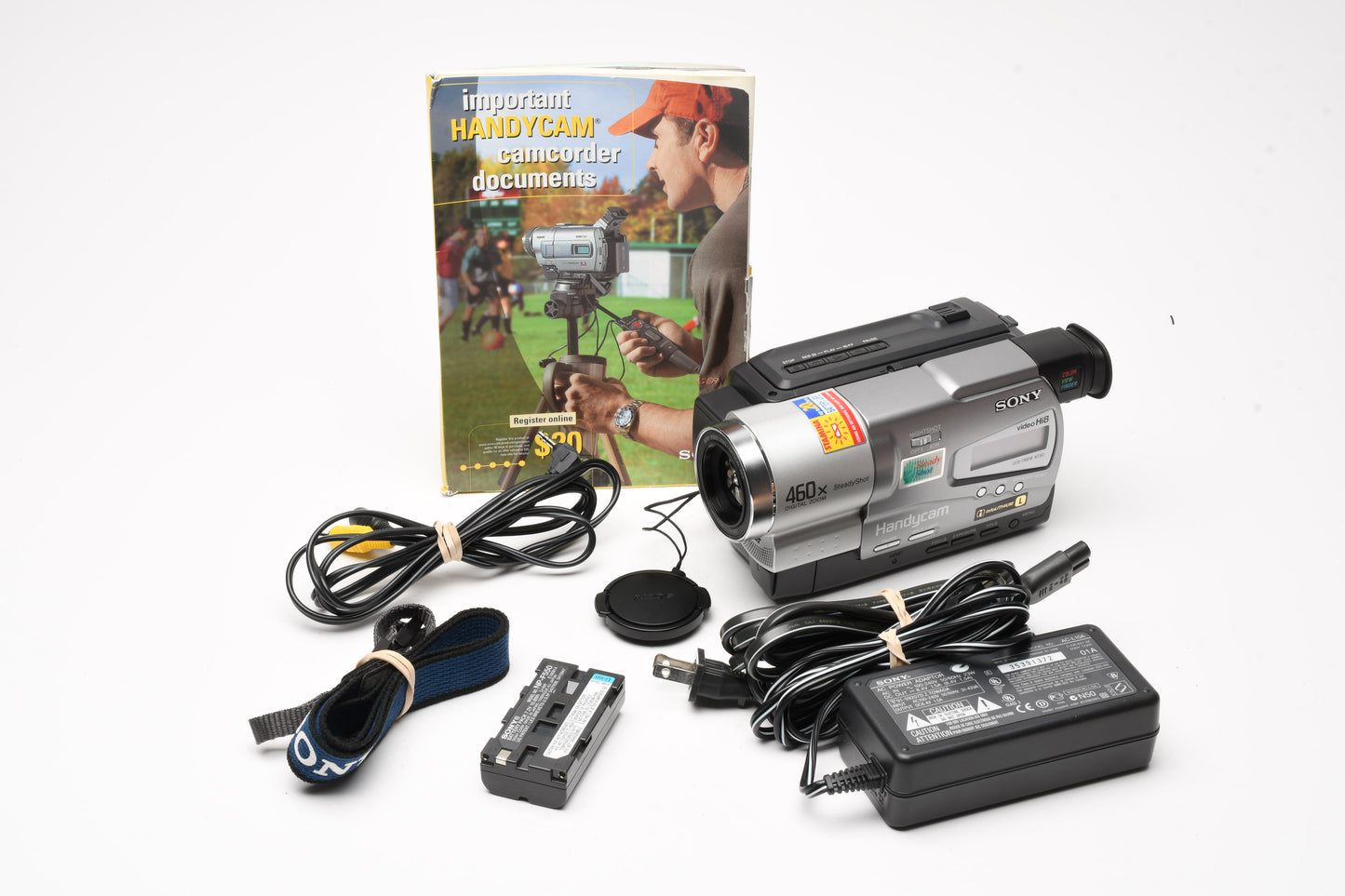 Sony CCD-TR818 8mm Hi8 Camcorder, fully tested, great! w/Batt+charger+AC