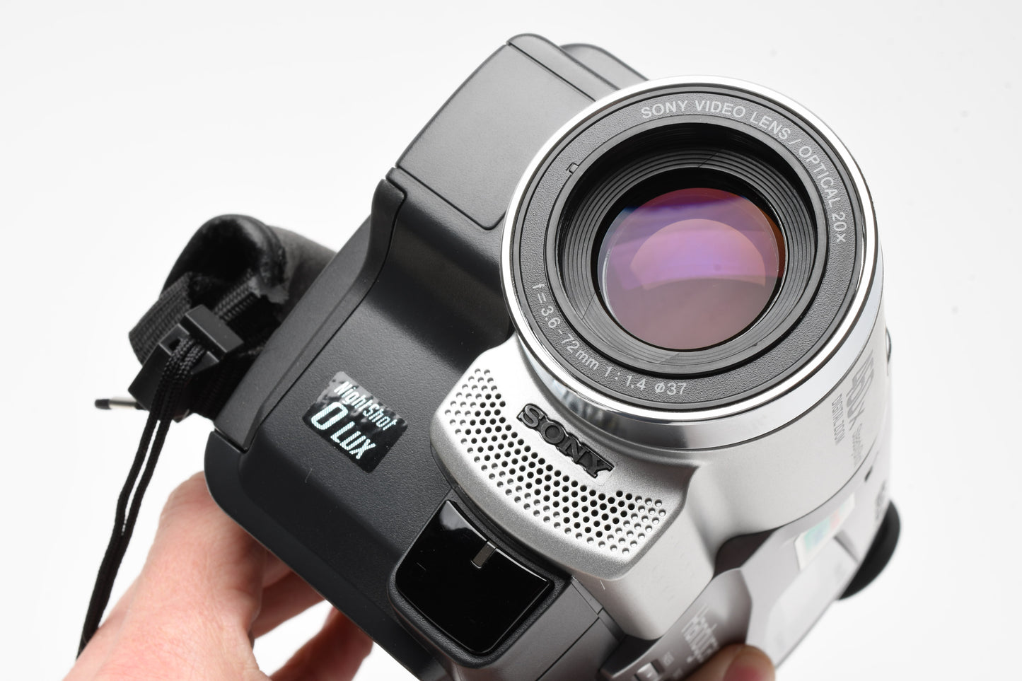 Sony CCD-TR818 8mm Hi8 Camcorder, fully tested, great! w/Batt+charger+AC